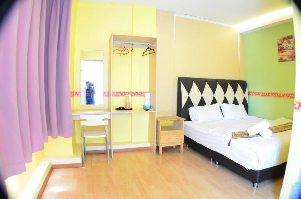 Hotel Zamburger Sungai Besi Kuala Lumpur Exterior foto